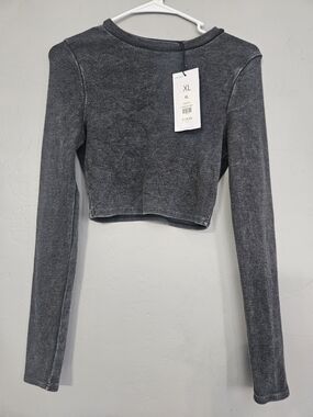 AKIRA Washed Charcoal Gray Long Sleeve Cropped Top